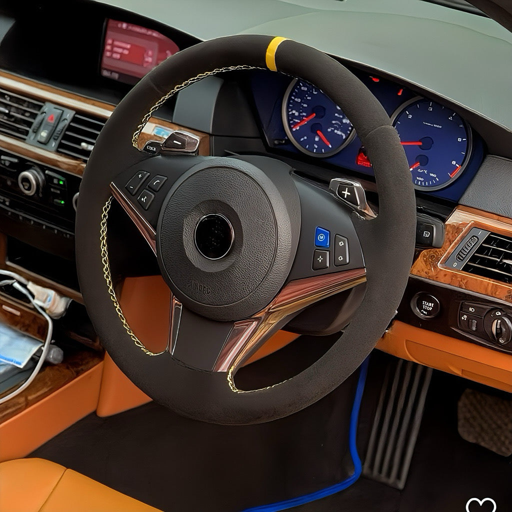 Performance Lenkradbezug - Alcantara + 12 Uhr Markierung gelb - passend für BMW E60 E61 E62 E63 E64