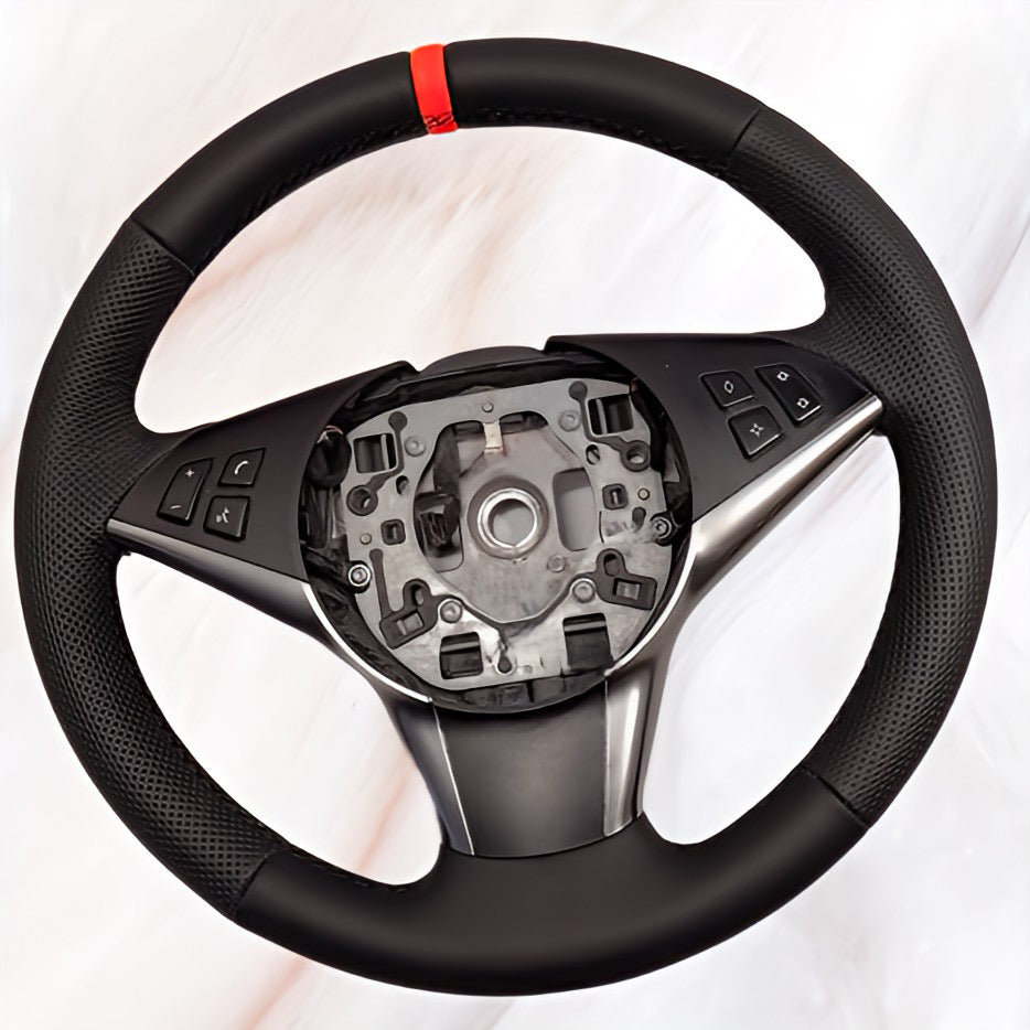 Performance Lenkradbezug - Leder glatt/perforiert + 12 Uhr Markierung rot - passend für BMW E60 E61 E62 E63 E64