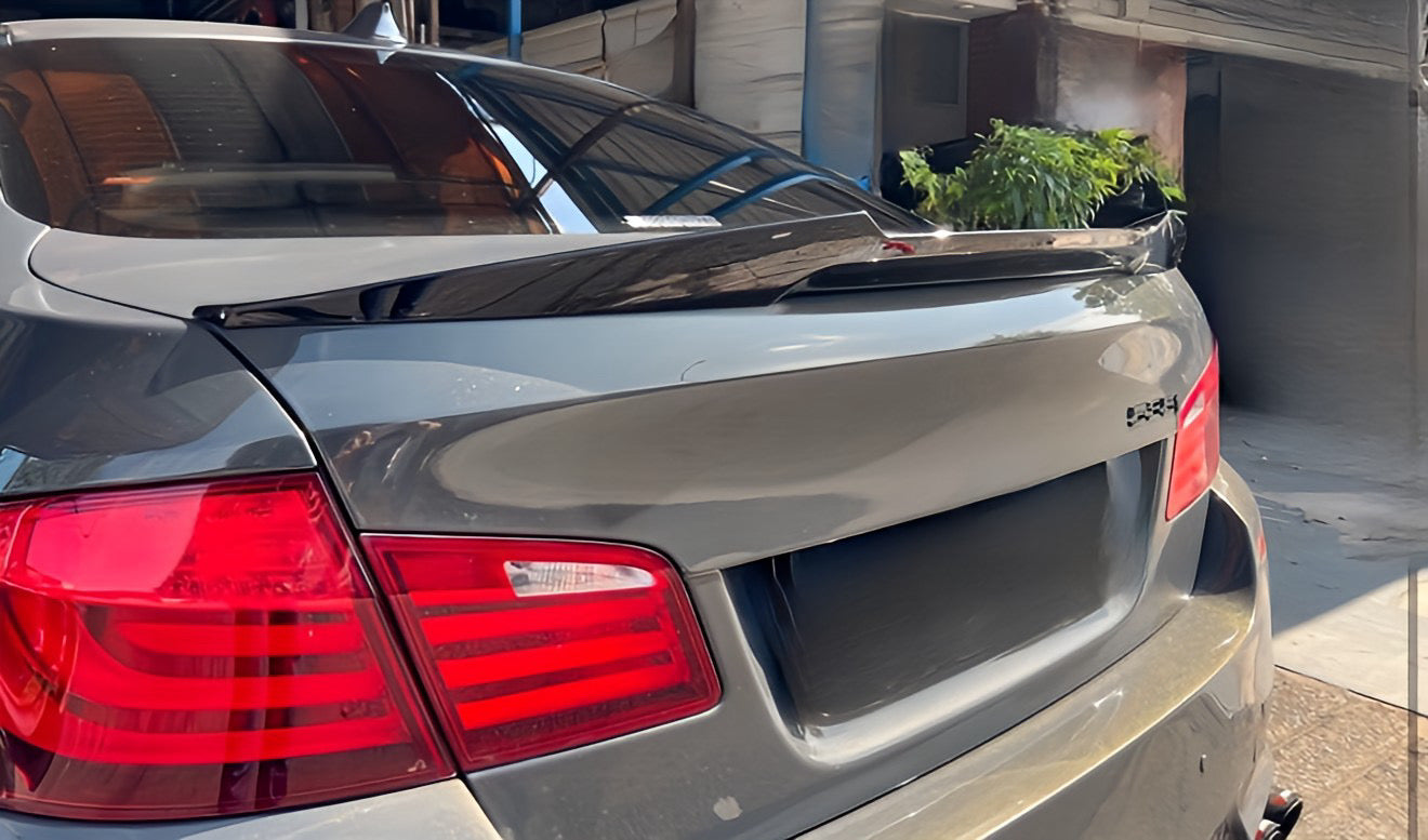 Performance Spoiler passend für BMW F10 F18 - Schwarz Hochglanz Limousine
