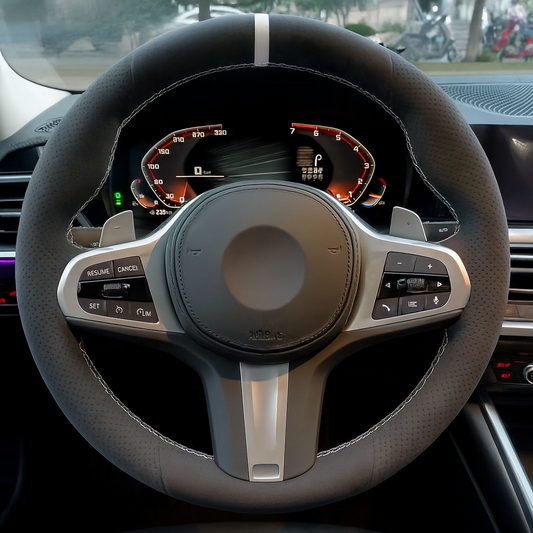 Performance Lenkradbezug - Alcantara perforiert + 12 Uhr Markierung weiß - passend für BMW G20 G21 G22 G23 G26 G30 G31 G32 G11 G12 G14 G15 G16 G01 G02 G05 G06 G07 X3 X4 X5 X6