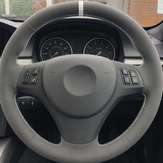 Performance Lenkradbezug - Alcantara mit 12 Uhr Markierung weiß - passend für BMW E90 E91 E92 E93 E81 E82 E87 E88