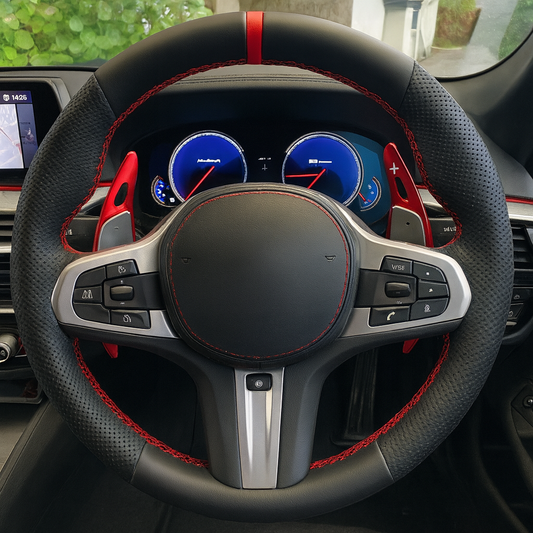 Performance Lenkradbezug - Leder glatt / perforiert + 12 Uhr Markierung rot - passend für BMW G20 G21 G22 G23 G26 G30 G31 G32 G11 G12 G14 G15 G16 G01 G02 G05 G06 G07 X3 X4 X5 X6