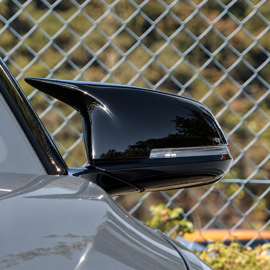 Performance Spiegelkappen passend für BMW F20 F21 F22 F23 F30 F31 F34 F35 F32 F33 F36 E84 F87 I01 – Schwarz Hochglanz