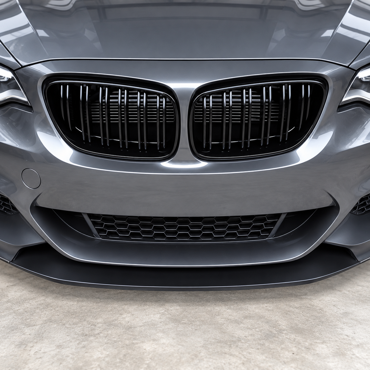 Performance Kühlernieren passend für BMW F22 F23 M2 F87 – Schwarz Hochglanz