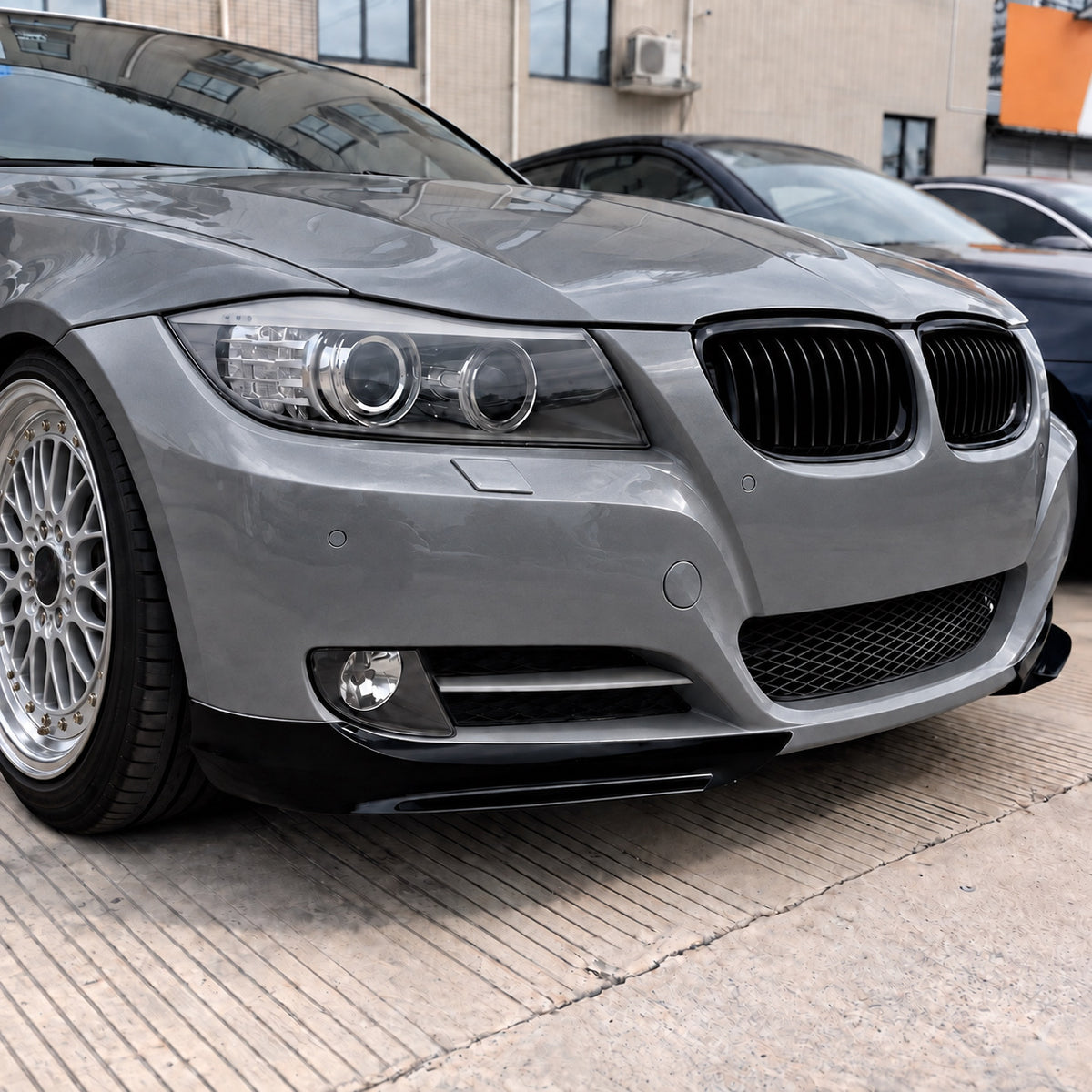Performance Front Flaps passend für BMW E90 E91 LCI – Schwarz Hochglanz