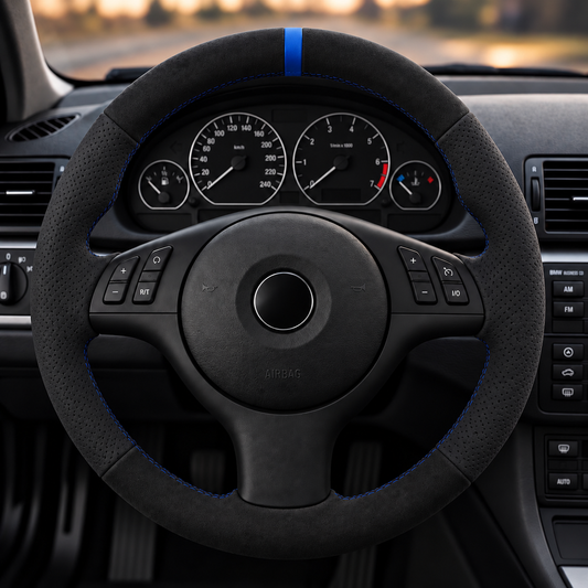 Performance Lenkradbezug passend für BMW E46 E39 E83 E53 Z3 – Alcantara perforiert blaue 12-Uhr-Markierung