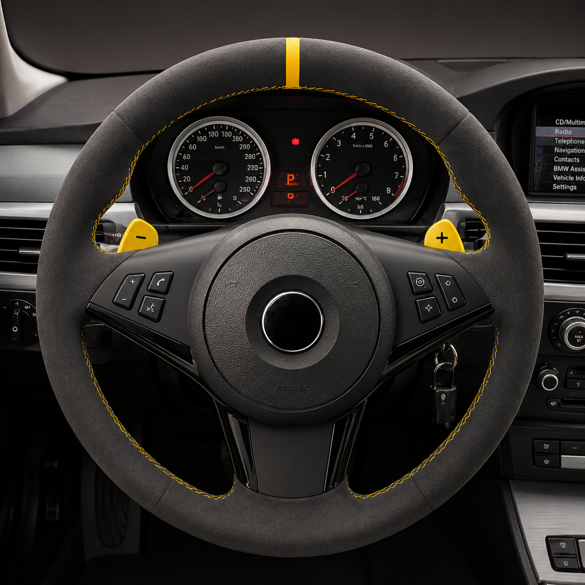 Performance Lenkradbezug passend für BMW E60 E61 E63 E64 – Alcantara – gelbe 12-Uhr-Markierung