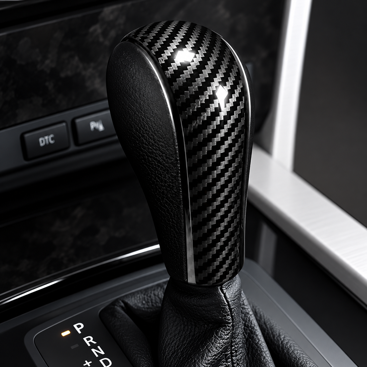Performance Wahlhebelcover passend für BMW E81 E82 E87 E88 E36 E46 E90 E91 E92 E93 E39 E60 E61 E38 E83 E53 Z3 Z4 – Carbonoptik