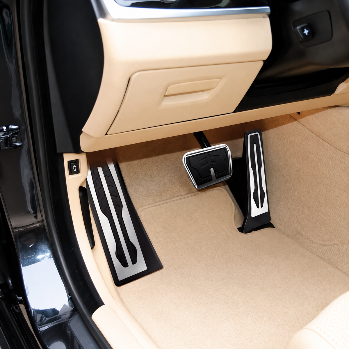 Pedalcover & Fußablage Automatik passend für BMW F20 F21 F22 F23 F87 F30 F31 F34 F80 F32 F33 F36 F82 F83